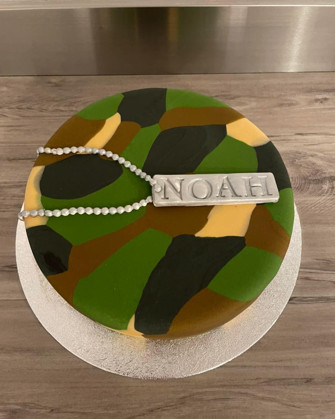camouflage Motivtorte - Militär Torte - Geburtstagstorte in Bundesheer Optik