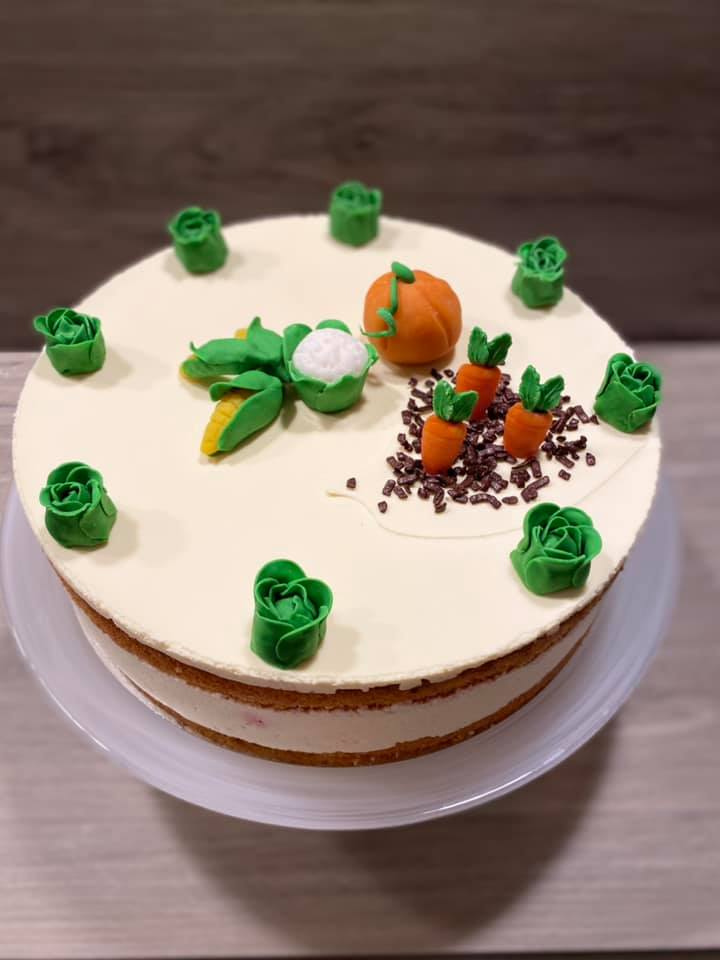 Motivtorte Garten - Geburtstags Anlasstorte - mit Karotten - Gemüse - Mais - Kürbis